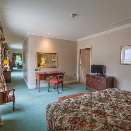 Luton Hoo Hotel, Golf And Spa Luton (Bedfordshire) Exterior foto A bedroom at the hotel