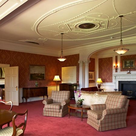 Luton Hoo Hotel, Golf And Spa Luton (Bedfordshire) Exterior foto The living room