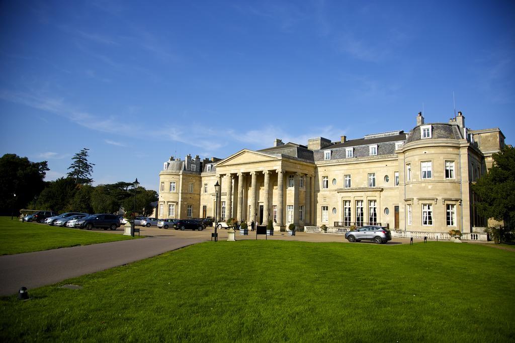 Luton Hoo Hotel, Golf And Spa Luton (Bedfordshire) Exterior foto The main entrance of the hotel