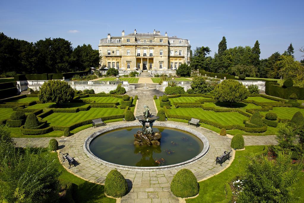 Luton Hoo Hotel, Golf And Spa Luton (Bedfordshire) Exterior foto The formal gardens at Stourhead