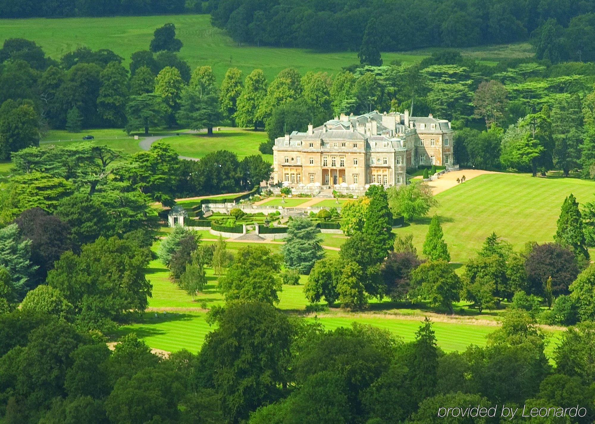 Luton Hoo Hotel, Golf And Spa Luton (Bedfordshire) Exterior foto The house from the south