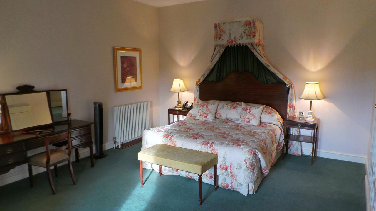 Luton Hoo Hotel, Golf And Spa Luton (Bedfordshire) Exterior foto The Green Bedroom