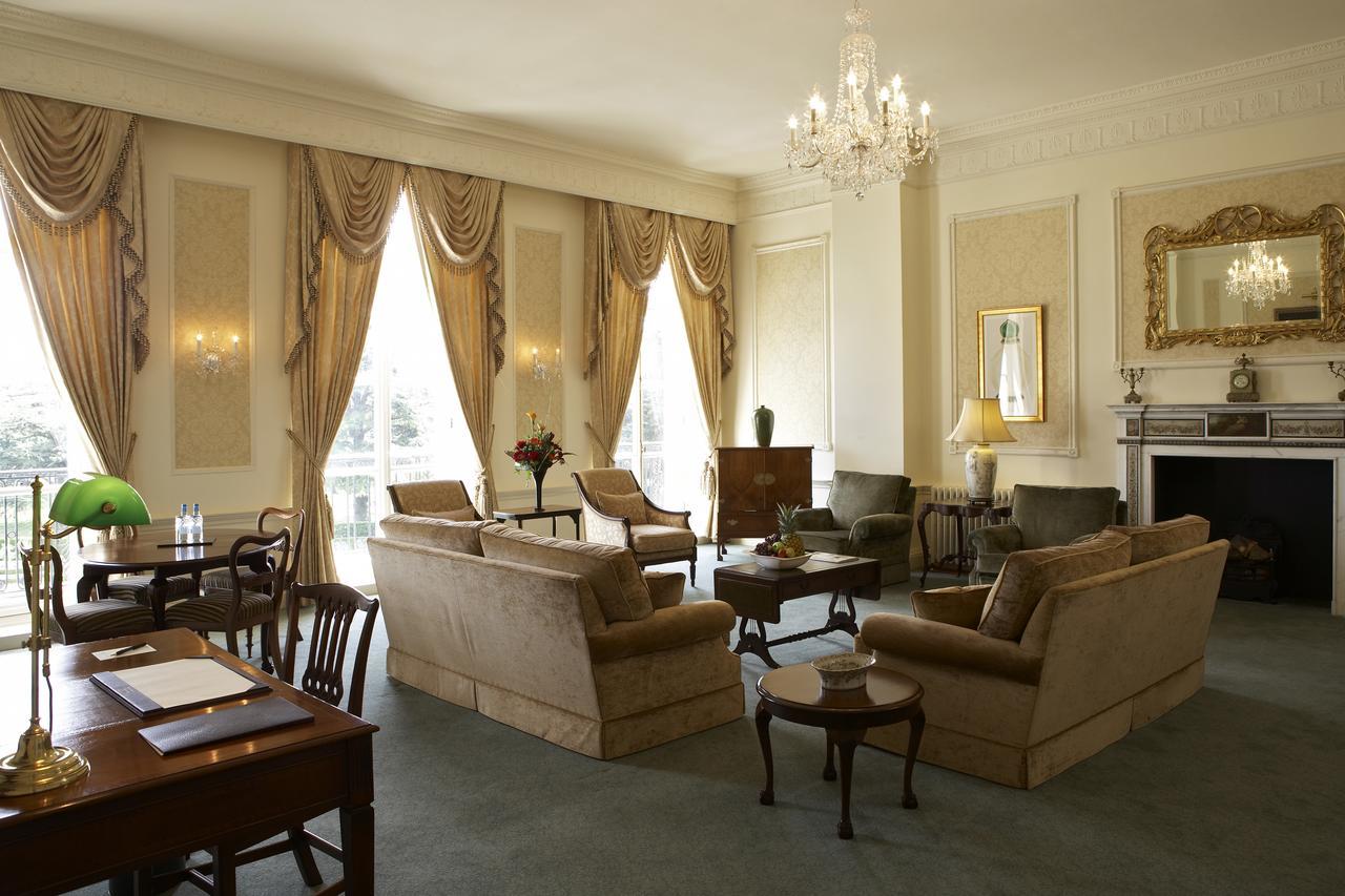 Luton Hoo Hotel, Golf And Spa Luton (Bedfordshire) Exterior foto The drawing room